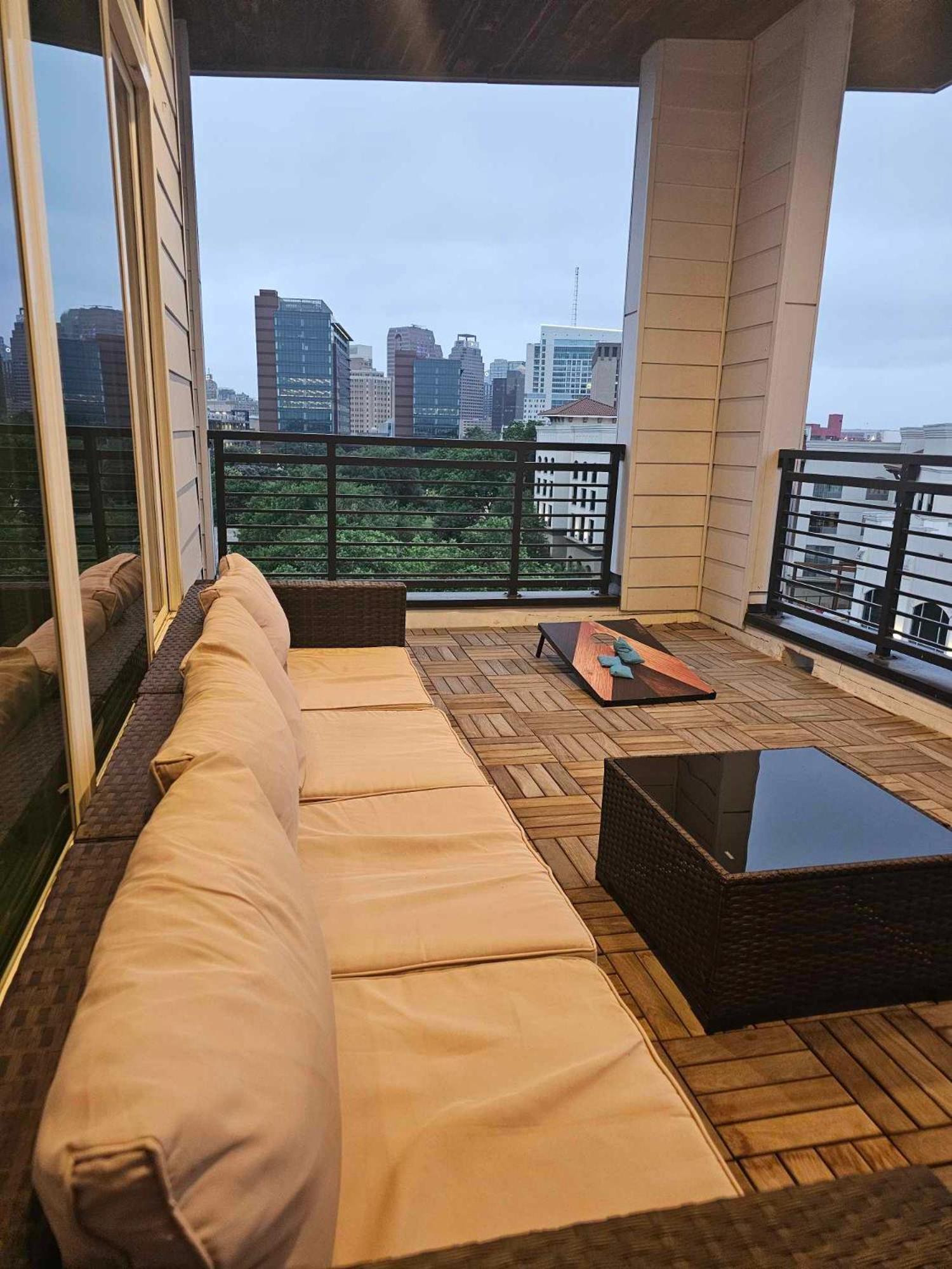 Riverwalk Penthouse Oasis W/Free Parking Gym Pool サンアントニオ エクステリア 写真