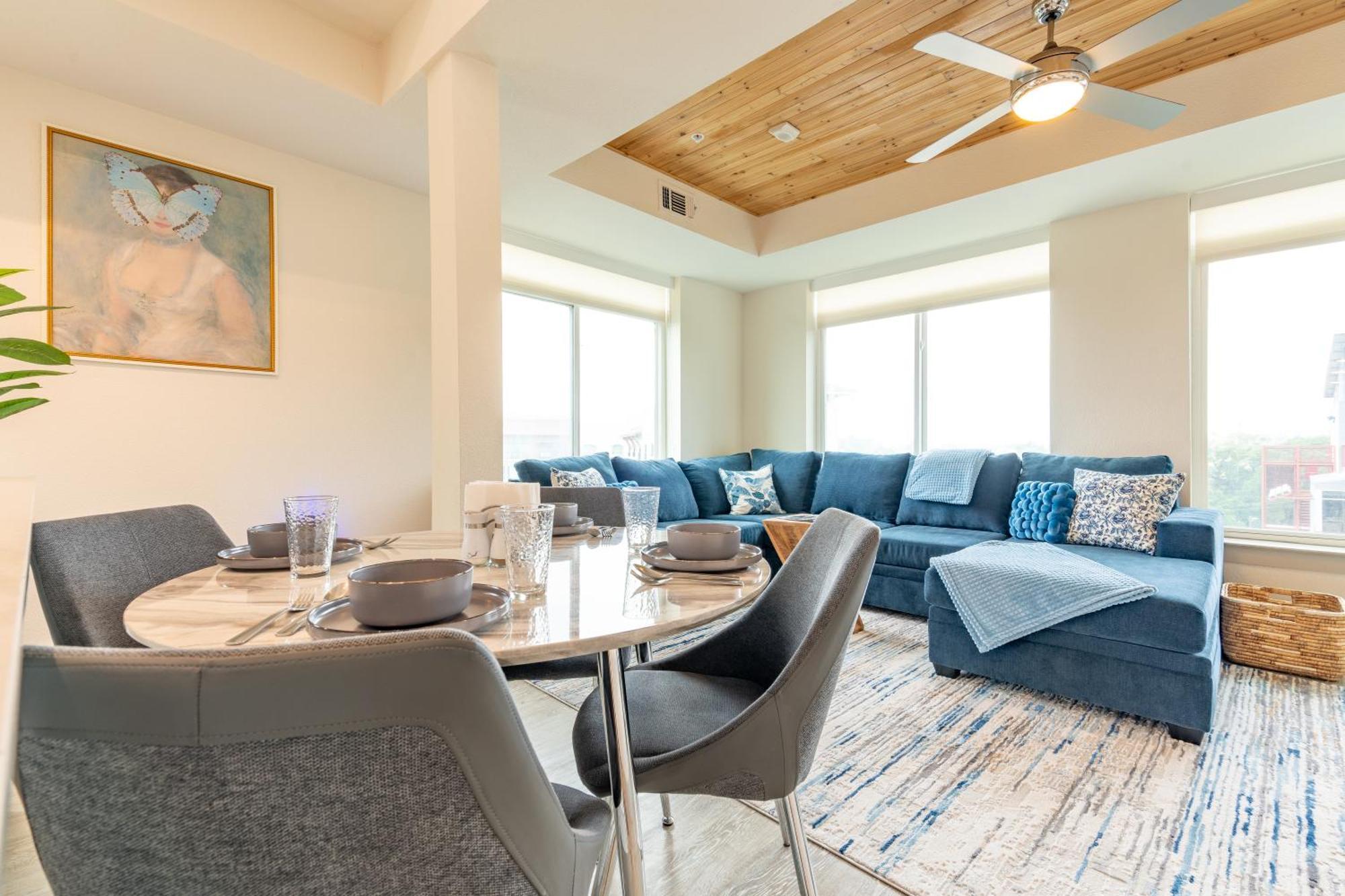 Riverwalk Penthouse Oasis W/Free Parking Gym Pool サンアントニオ エクステリア 写真
