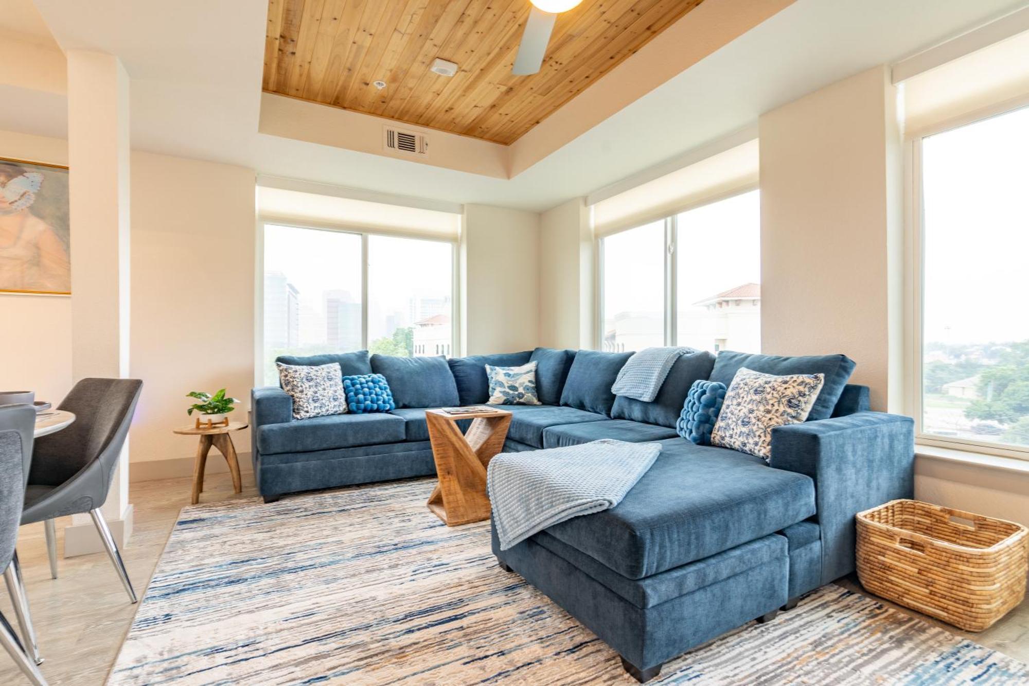 Riverwalk Penthouse Oasis W/Free Parking Gym Pool サンアントニオ エクステリア 写真